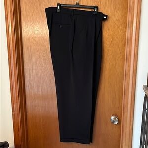 Haggar Men’s Classic Black Trousers
